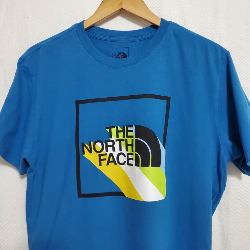 The North Face Blue Graphic T-Shirt Mens Large